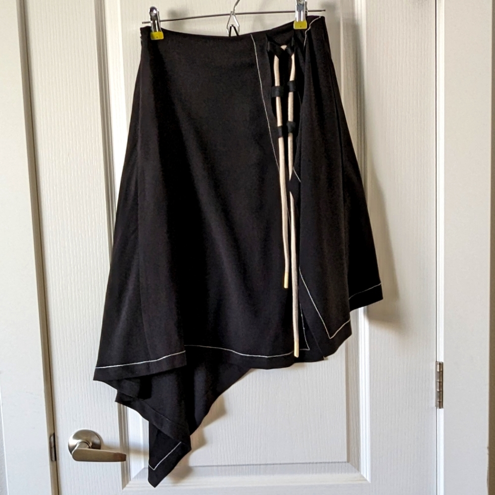 ASHI STUDIO Black Assymetrical Contrast Stitch Skirt with Rope Detail M